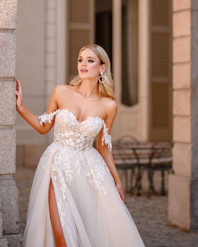 Sunita - Wedding Store Nikolina GmbH