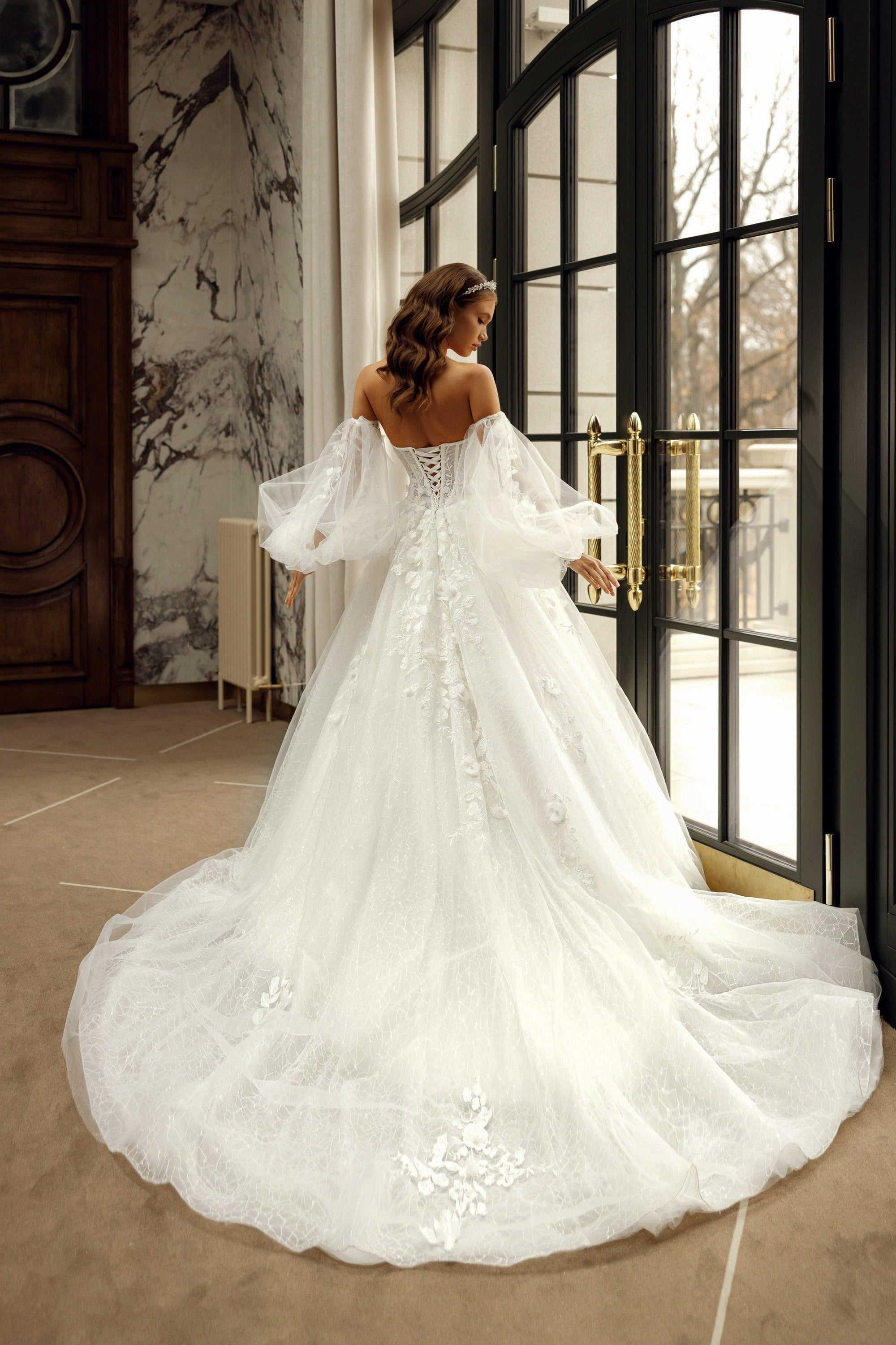 Lina - Wedding Store Nikolina GmbH 