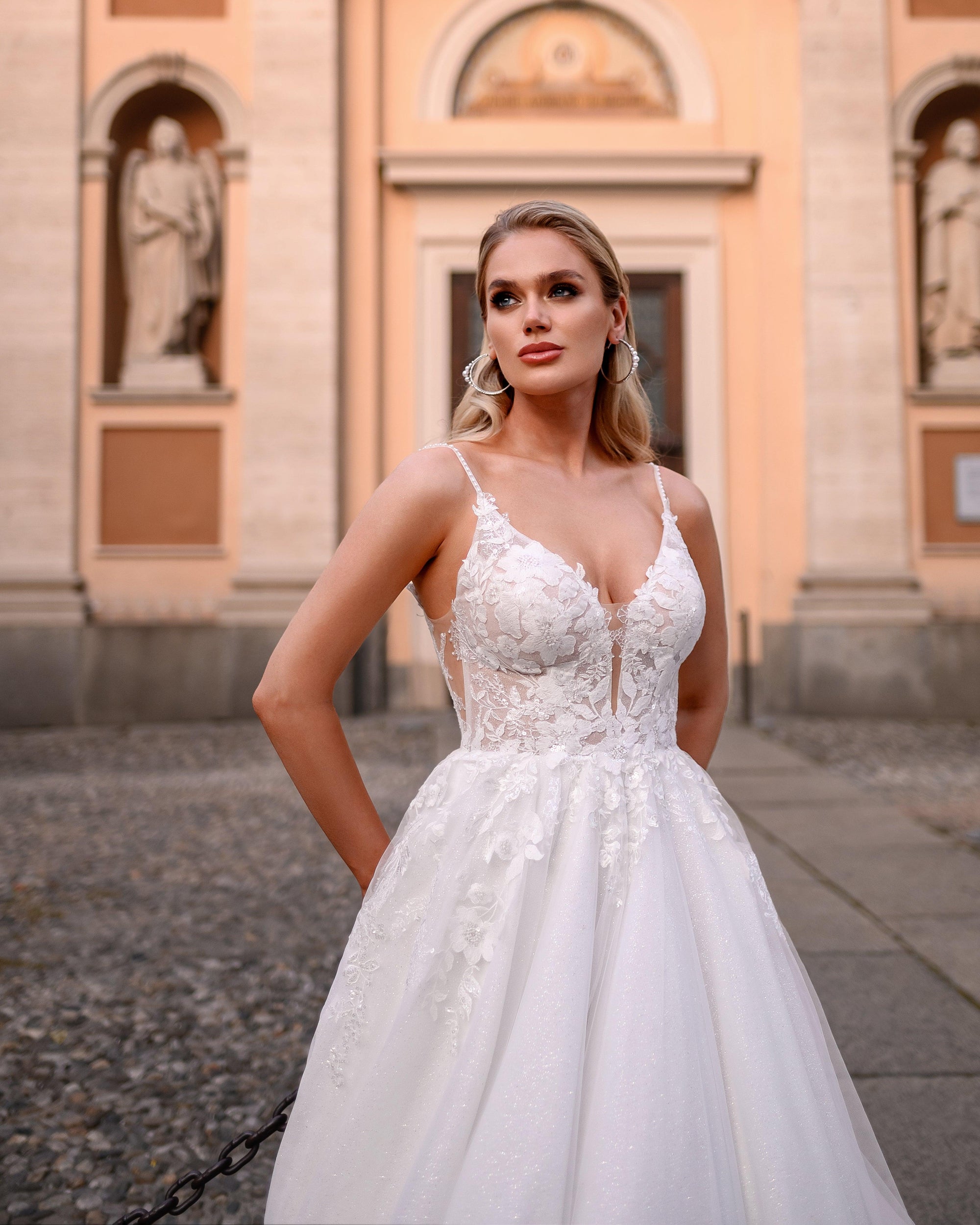 Morgan - Wedding Store Nikolina GmbH 